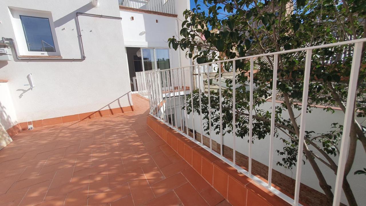 Apartament Apartamento Nuevo En Terrassa Centro Zewnętrze zdjęcie