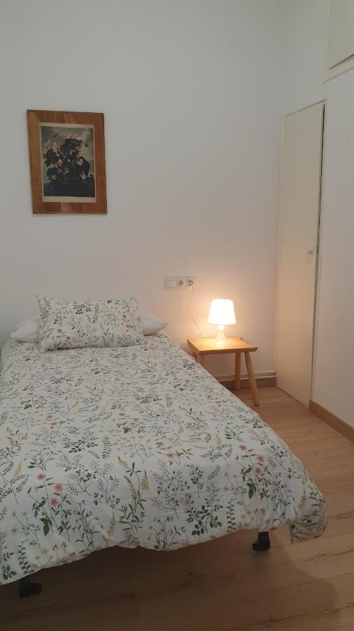 Apartament Apartamento Nuevo En Terrassa Centro Zewnętrze zdjęcie