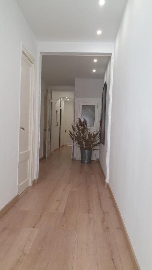 Apartamento Nuevo En Terrassa Centro Zewnętrze zdjęcie