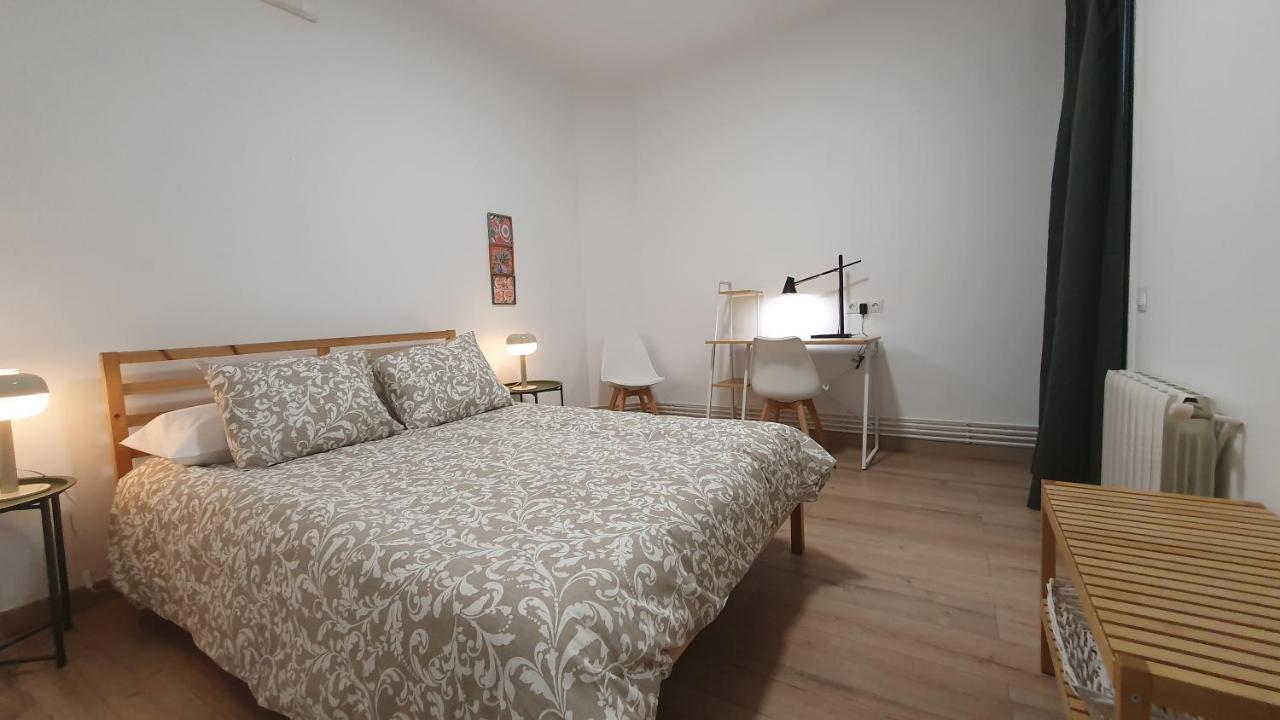Apartamento Nuevo En Terrassa Centro Zewnętrze zdjęcie